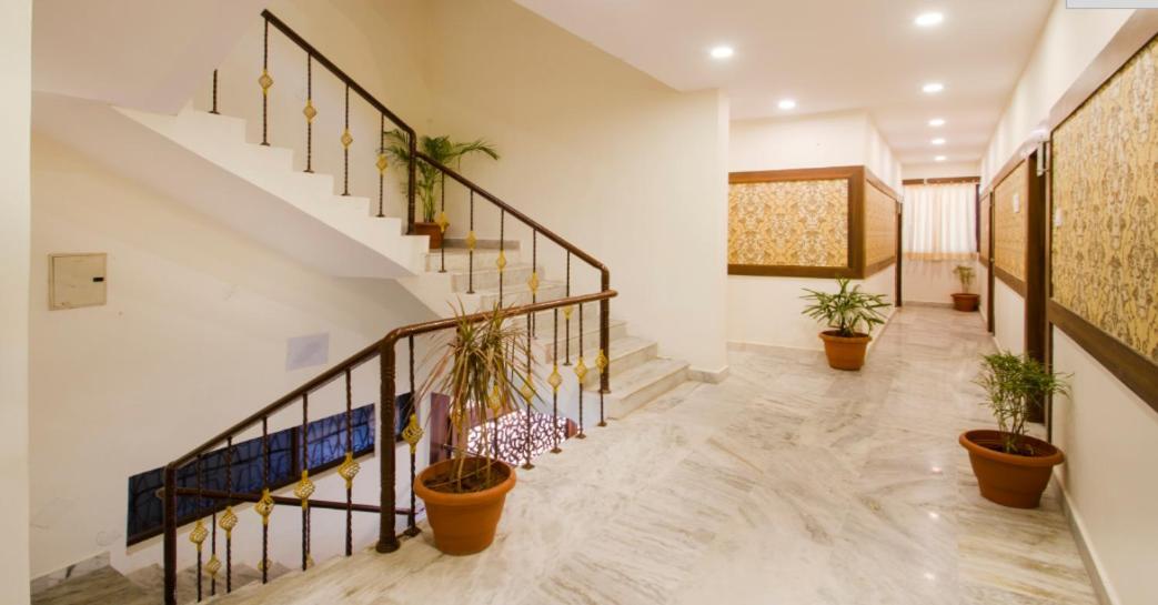 Hotel Grand Ashirwad By Wb Inn Secunderabad Экстерьер фото
